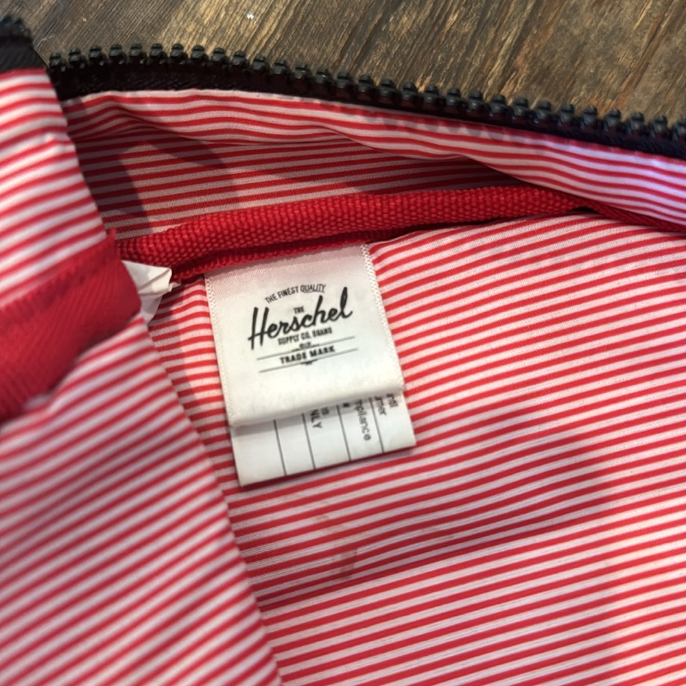 Herschel Mini Backpack - Picture 6 of 11